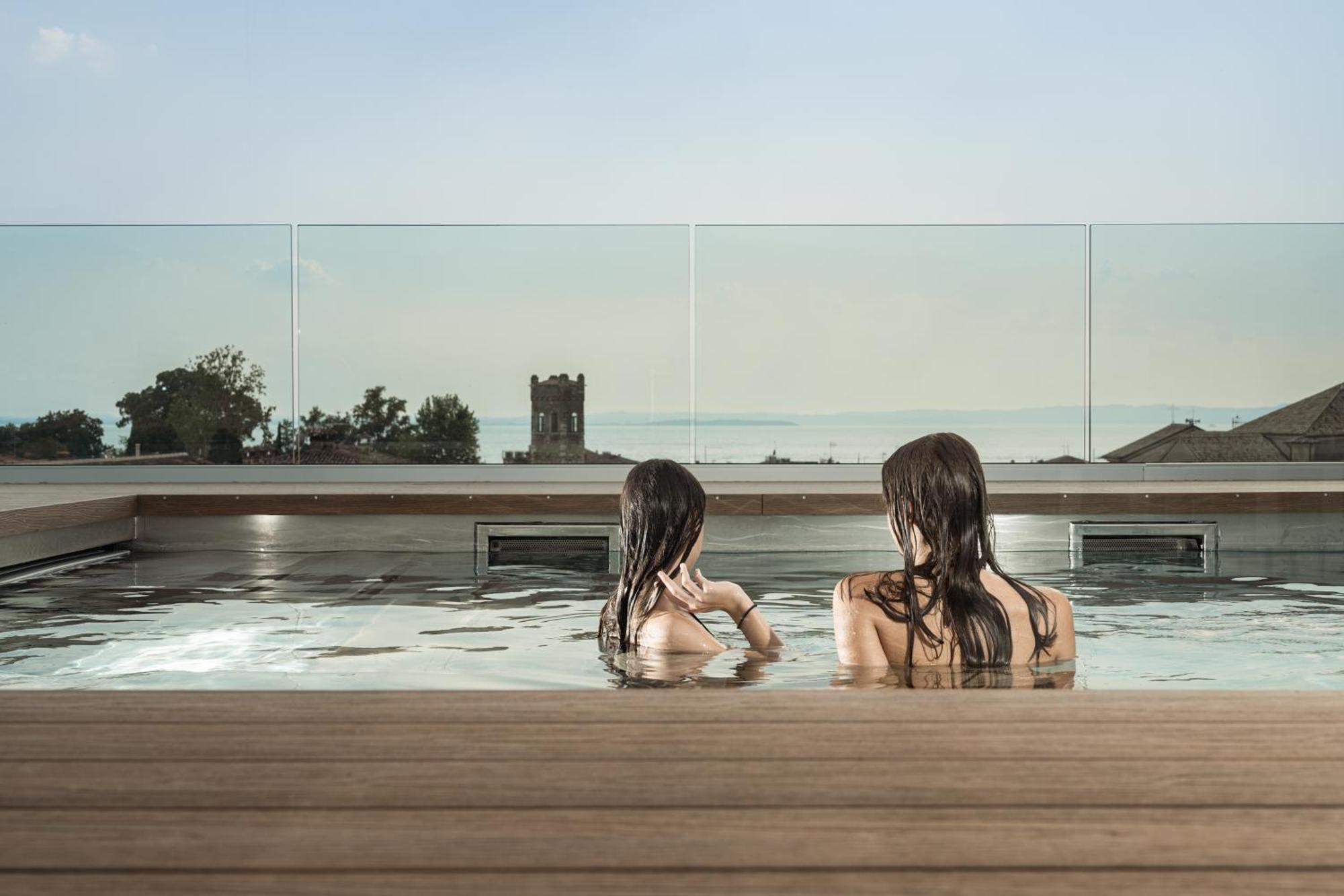 Wanderlust Hotel - Suite & Spa - Apartments & Villas - Bardolino, Lago Di Garda - Verona Eksteriør bilde